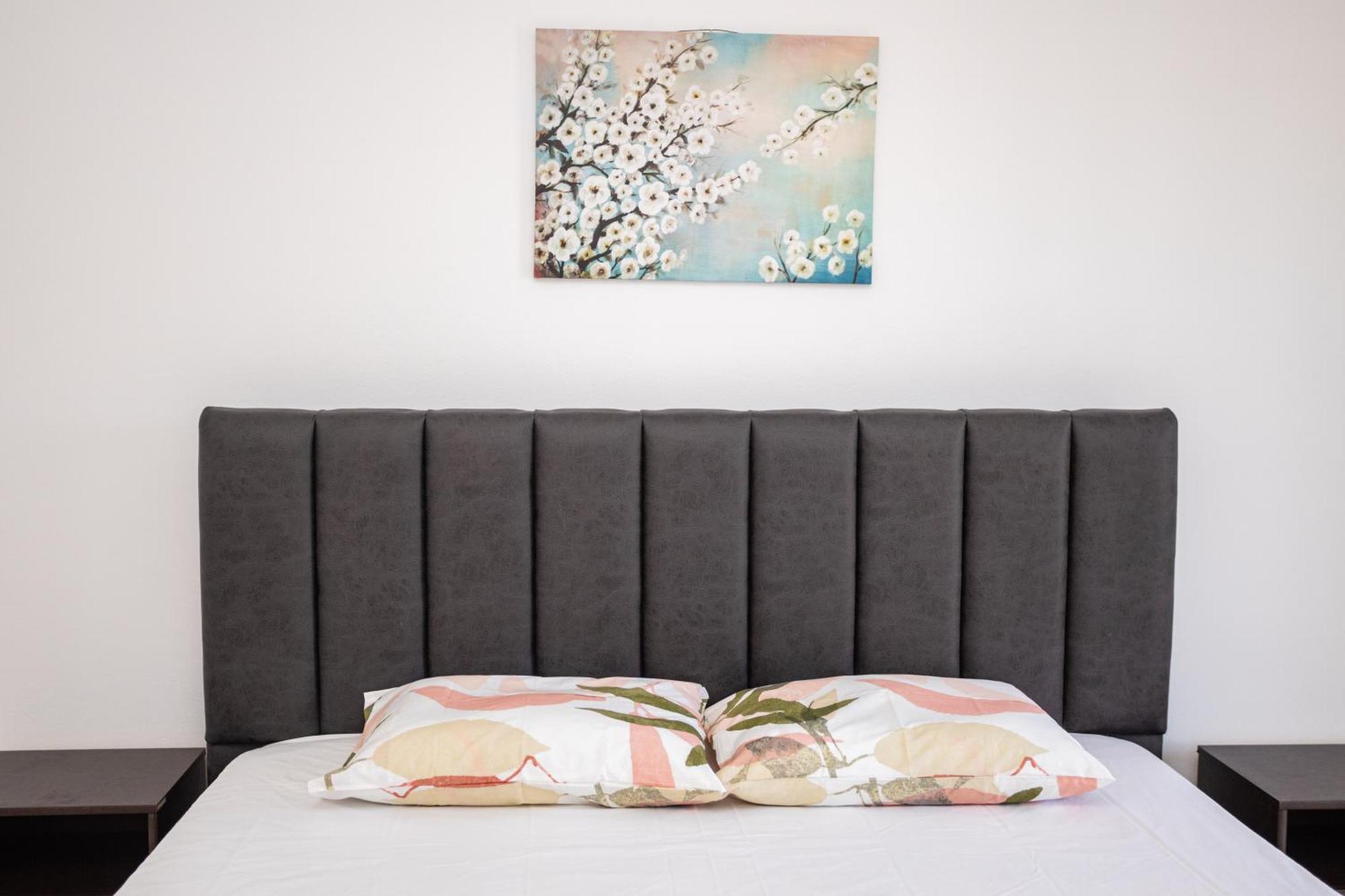 Emigres Apartments Vlorë 外观 照片