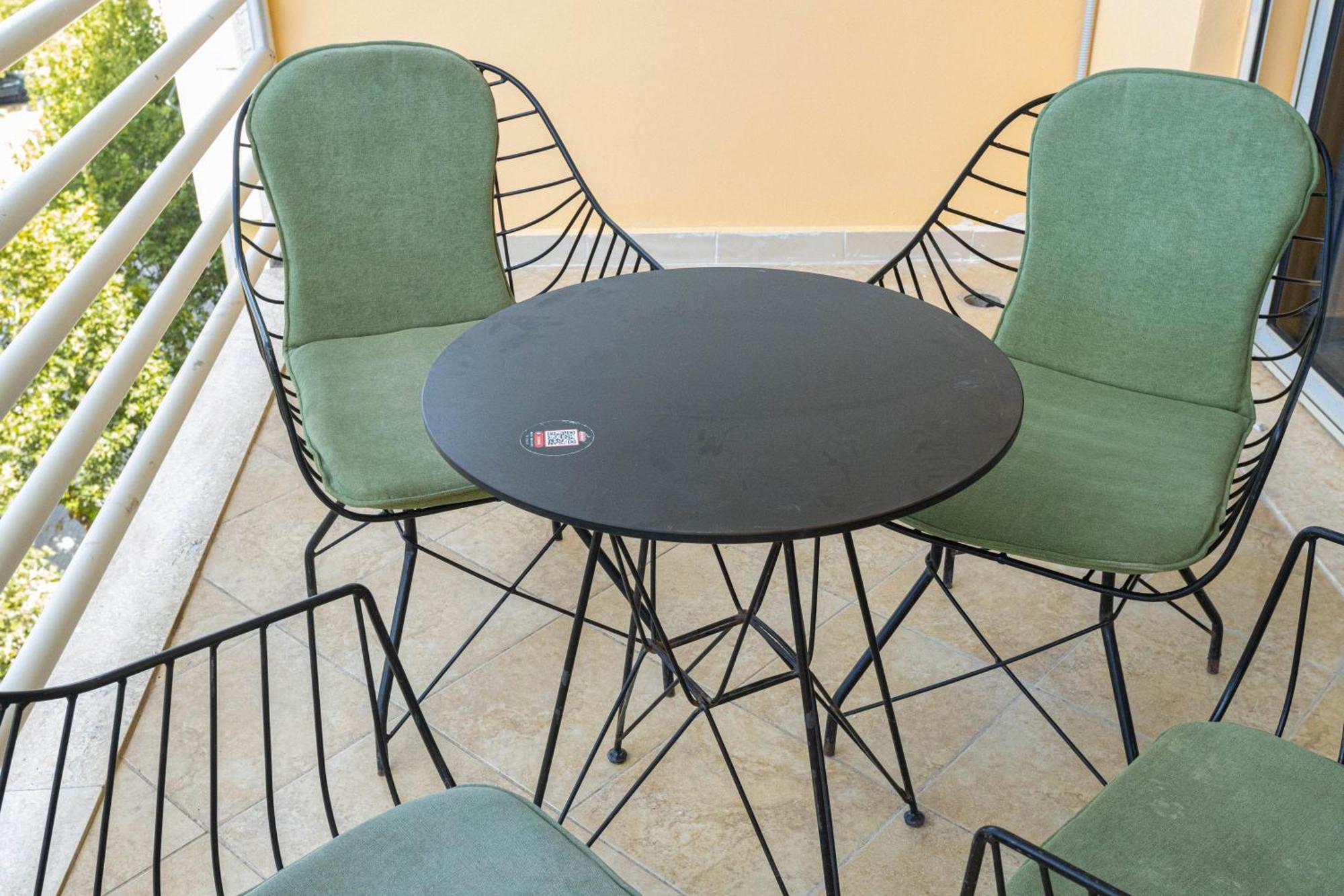 Emigres Apartments Vlorë 外观 照片